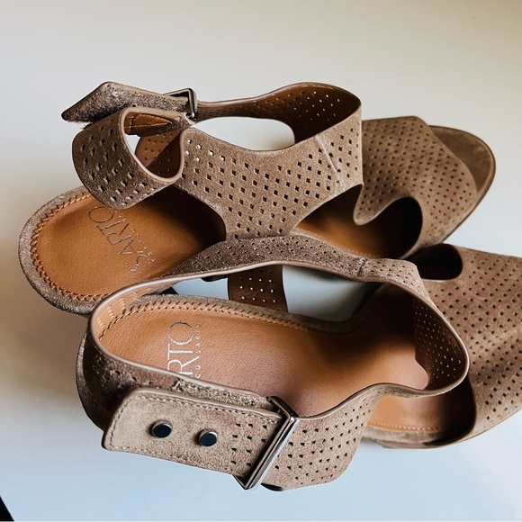 NWOT Franco Sarto Allister 2 Perforated Suede Leather Lug Sole Heeled Sandals - Picture 8 of 10